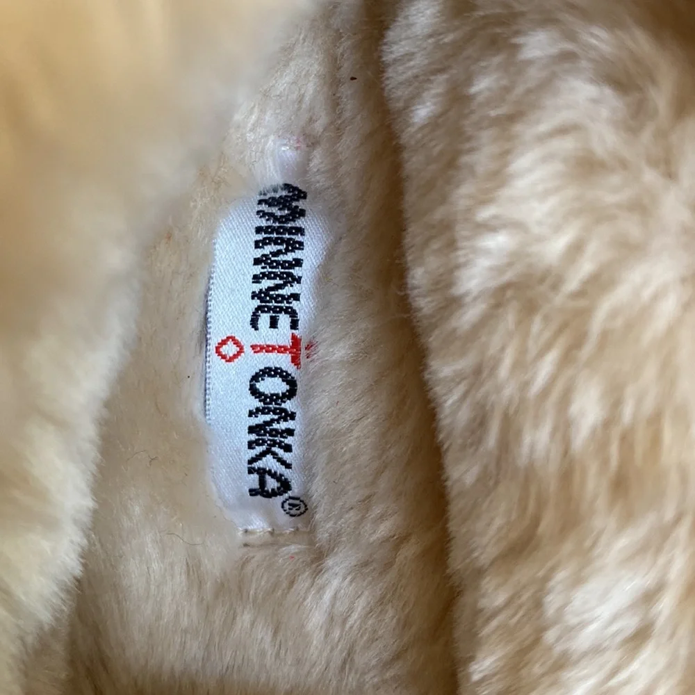 Minnetonka excellent rawhide